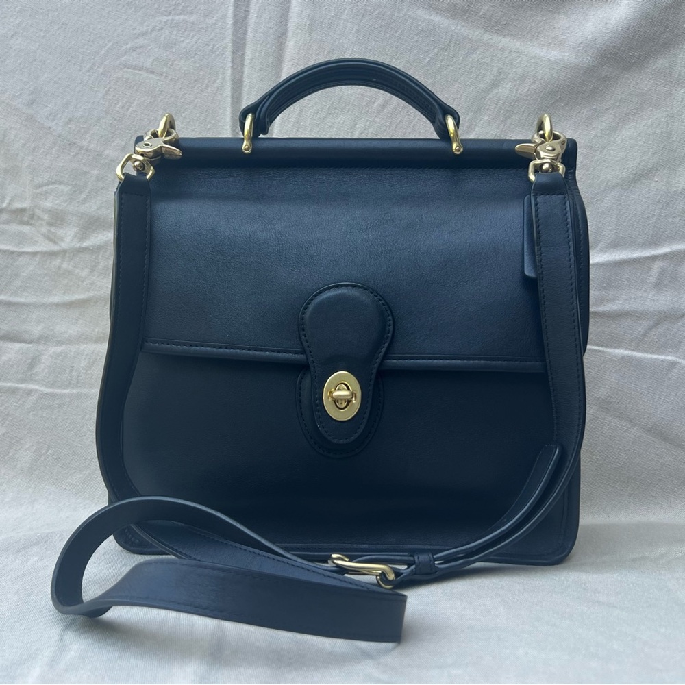 Coach Willis Bag #9927 – Black Glove-Tanned Leather